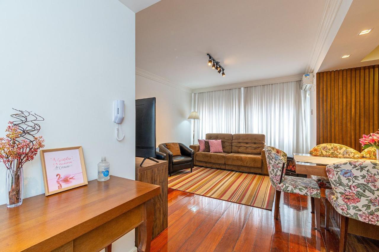 Amplo Apartamento Ao Lado Da Rua Coberta Gramado Exteriör bild